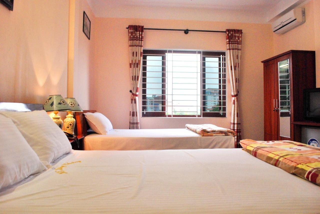 Hong Thang Hotel Hue Bagian luar foto