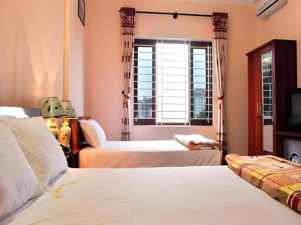 Hong Thang Hotel Hue Bagian luar foto