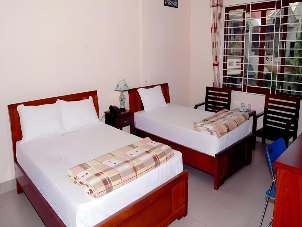 Hong Thang Hotel Hue Bagian luar foto