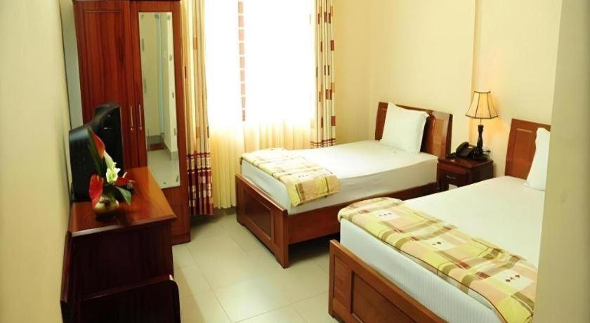 Hong Thang Hotel Hue Bagian luar foto