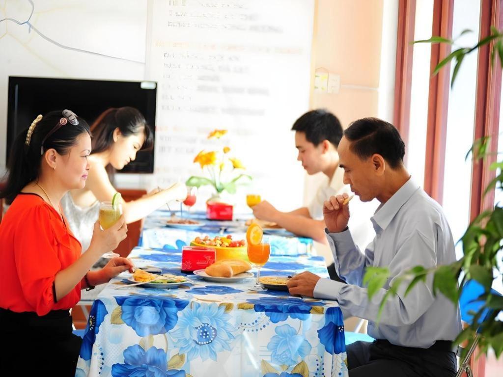Hong Thang Hotel Hue Bagian luar foto