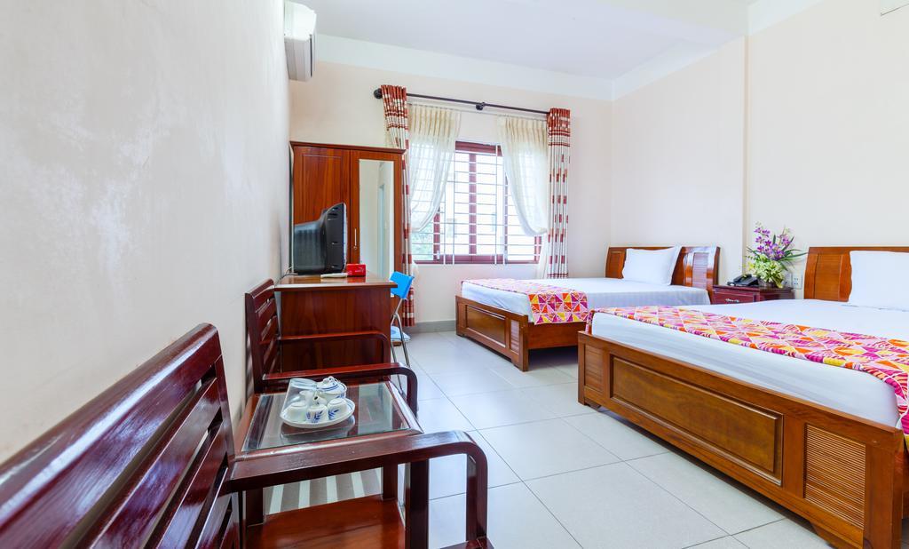 Hong Thang Hotel Hue Bagian luar foto